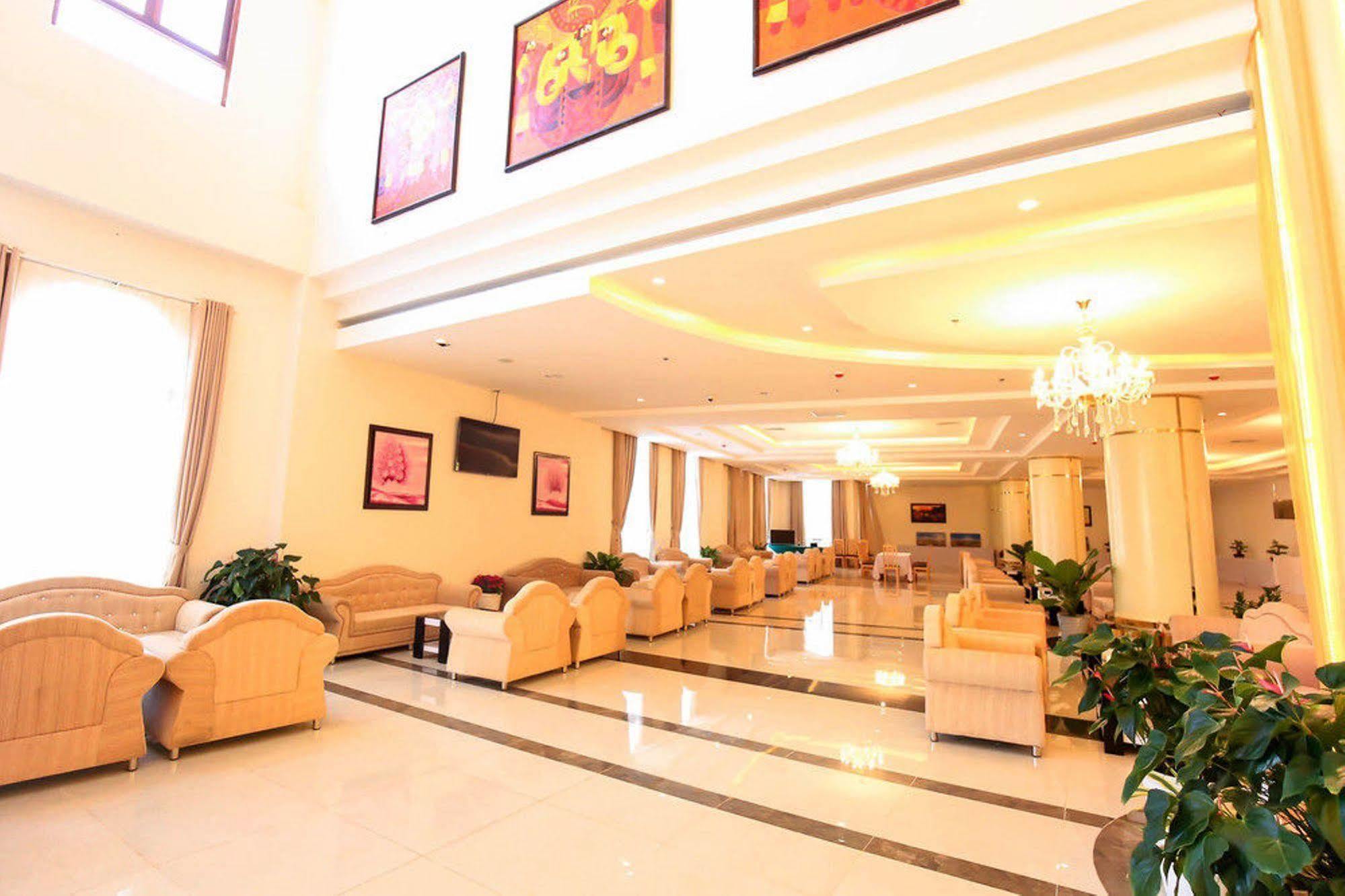 Bavico Plaza Hotel Da Lat Exterior foto